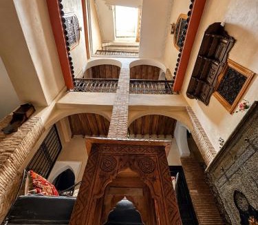 Zaouia Sidi Rhalem House | Authentic 5-Bedroom Medina House with Patio, Gym & Workspace