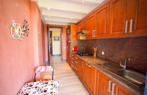Skhirat Plage Apartment | Green oasis with pool and beach access