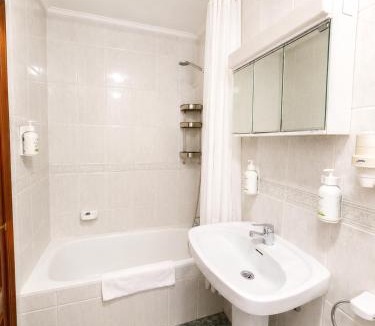 Otur Hotel | Hotel Peña Pintada by Vivere Stays