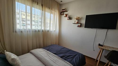 Sale House | Spacious Private Room next to the airport