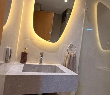 Quartier Hassan Apartment | Authentic Deluxe Apartment - Rabat Hassan - Free parking & AirC & Fiber