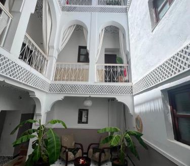 Medina House | Riad Le Patio D'or And Spa