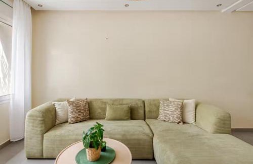 Agdal Apartment | TB - Modern 2BR Apartment, Fiber Optic, AC - Near Agdal Clinic