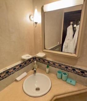 Tamariss Apartment | Seaside Apartment - Sea View - Garden - Dar Bouazza