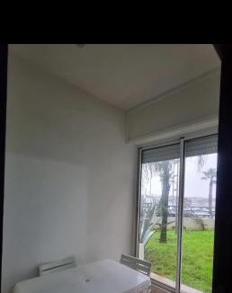 Bouznika Apartment | jardin de raisin