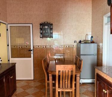Marshan Apartment | Giant House, Private Patio & Ultra-Fast Wi-Fi