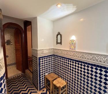 El Mokhifa House | Riad Fes Colors & SPA - Family Lodging