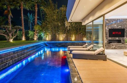 Arset El Bilk Villa | PLEASE READ HOST PROFILE BEFORE RESERVATION-Royal Palace Villa, Entire Private Estate,5BR ,Pool