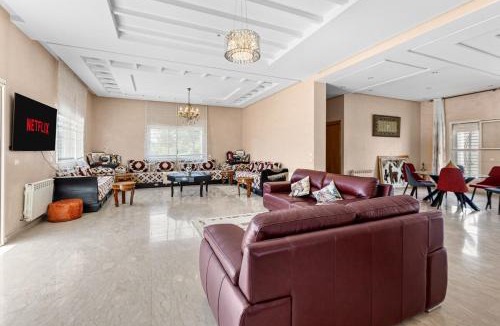Temara Villa | Villa avec piscine 10 min de la plage à Harhoura