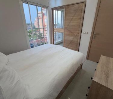 Hjar Ennhal Apartment | Elegant Beach Apartment with pool and terrace