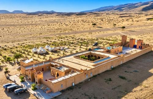 Taouz Hotel | Porte De Sahara Ouzina
