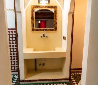 Hassilabied Bed & Breakfast | Camels House