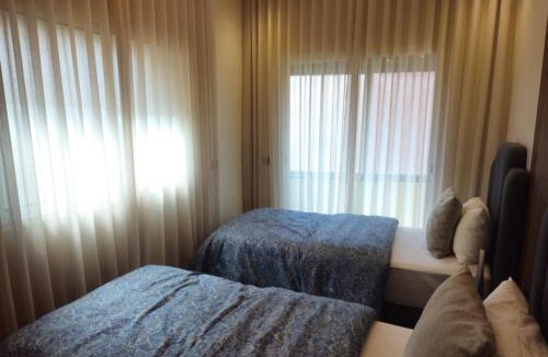 SOUR JDID Apartment | Large luxurious apartment opposite to Hassan 2 Mosqu and FAIR international casablanca , near downtown prohibited arb unmarried couples, Free underground parking for buildings, 3 rooms, 2 bathroom, living room
