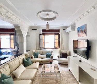 Branes Apartment | L'ensoleillé, pied à terre Familial calme, en plein Tanger