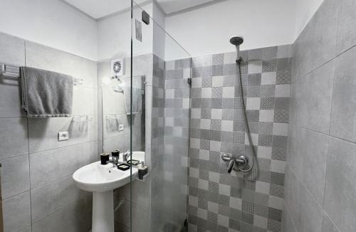 Fes Apartment | Prestige Holiday Homes - Comfort Appartement, proximity to Akdital & Aéroport
