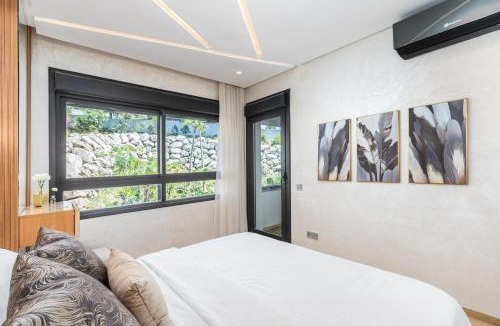 Malabata Apartment | Seaside Pool View 3BR Apt with 2 Balconies