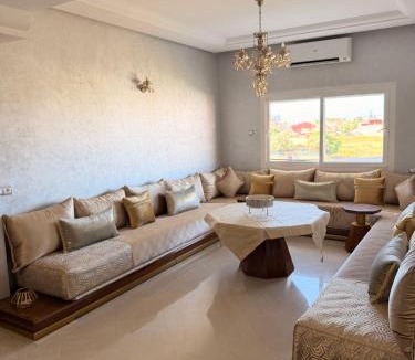 Pont Blondin Apartment | Apparemment cosy près de la plage avec 3 piscines et 3 lits