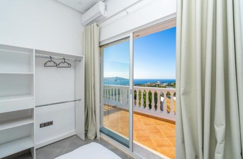 Al Bahraoyine Villa | Magnifique villa avec vue sur mer + montagne