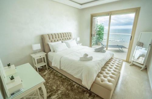 Branes Apartment | Luxurious 4 bedroom Beachfront BAK2