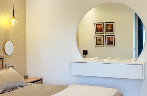 Malabata Apartment | Elegant Luxury Studio - Pool, Beach & Station 2'