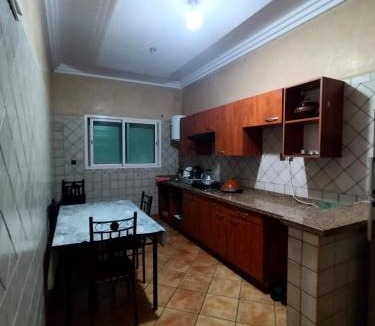 Sidi Bouzid Apartment | Évasion ensoleillée Océan & Piscine