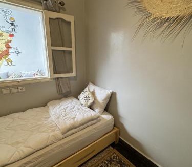 Taddart Hostel | Humble Surf House - Anza