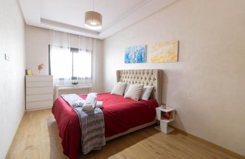Ain Harrouda Apartment | Studio chic et paisible avec piscine parc et plage