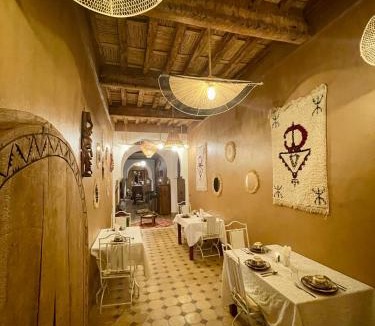 Amezrou House | Riad Dar Susan - Authentic Stay in Zagora