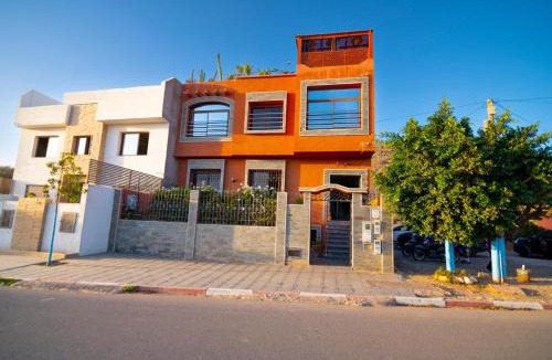 Imi Ouaddar Hostel | Yalla Sweet surf camp