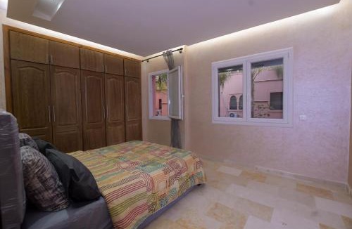 Daoudiate Apartment | Appartement calme avec piscine et parking