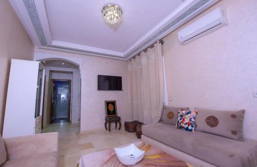 Daoudiate Apartment | Appartement calme avec piscine et parking