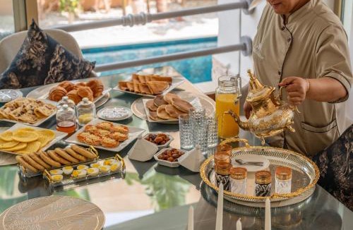 El Makina Villa | M revasion 5 bedroom villa facing golf course breakfast and light housekeeping included
