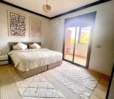 Annakhil Villa | Superbe villa 3 chambres proche du centre-ville avec piscine privée