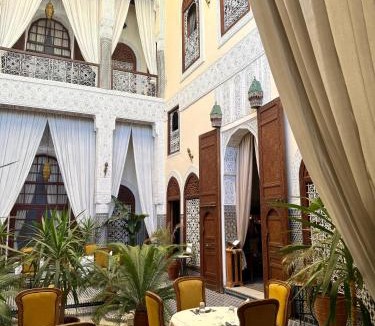 El Ayoun House | Riad Alassala Fes