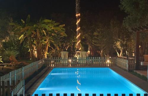 Tamazouzte Villa | Villa avec Piscine Chauffée Privée pour Familles