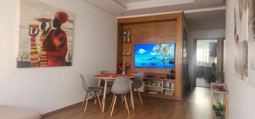 RACINE EXTENSION Apartment | One-Five Racine by IB Signature, Stylish 2BR Apt, 24x7 Security, WiFi, Self check-in, City View, City Centre, close to cafes and restaurants