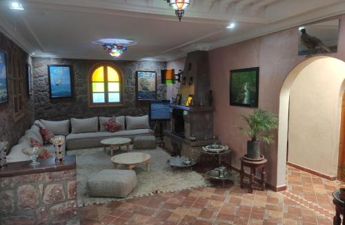 Sti Fadma House | laurier Rose Hostel