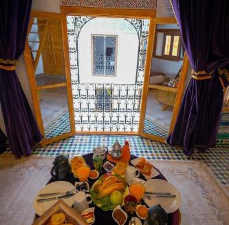 Dar Tazi House | Riad Sahraui