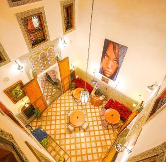 Dar Tazi House | Riad Sahraui