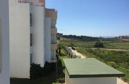 Achakkar Apartment | Appartement avec piscines, vue sur mer et accès à la plage à Achakar Hill, Tanger.