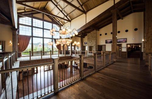 Salou Hotel | PortAventura Hotel Colorado Creek - Includes unlimited access to PortAventura Park & 1 access to Ferrari Land