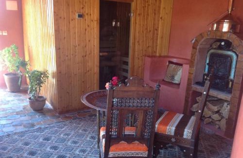 Ouaklim House | Riad Timadrouine