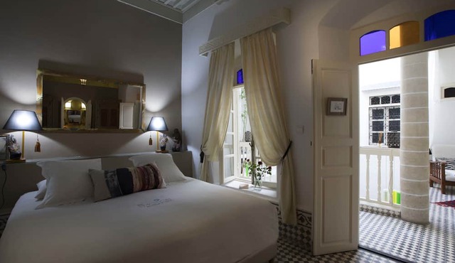 Riad Emotion