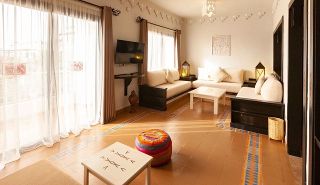 Borjs Hotel Suites & SPA