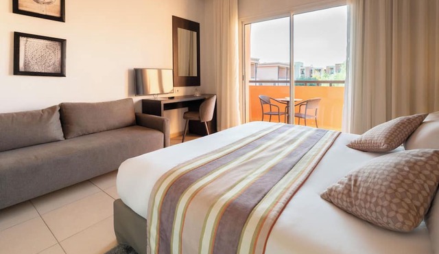 Zephyr Hotel Club Resort and Spa