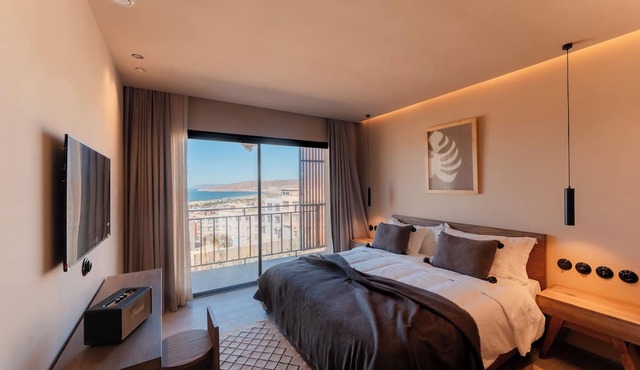 nobi boutique surf hotel