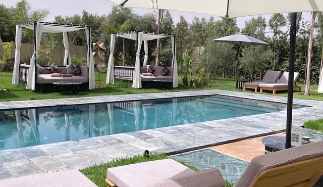 VILLA HASARD