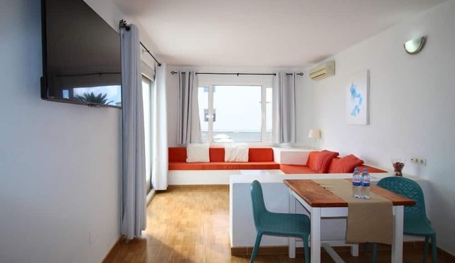 Neptuno Suites - Only Adults in Costa Teguise
