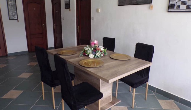 Apartment Sleeps 4 With Private Pool in Jumilla