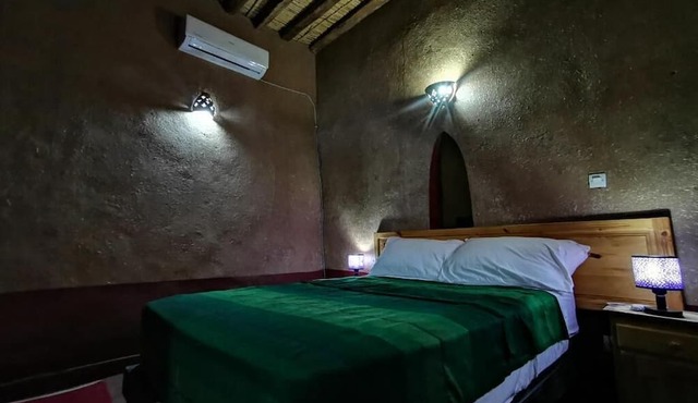 7-bedroom riad in charming Zagora with AC, WiFi. Enjoy your stay